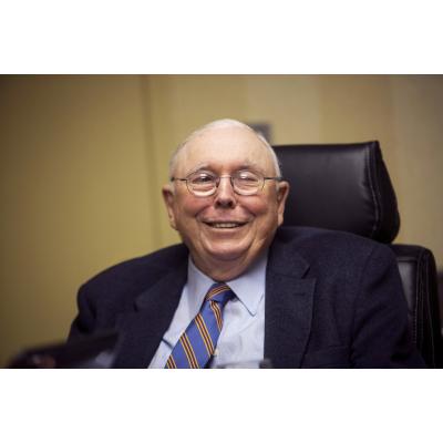 Взгляд Алёнки на рынок 2025.12.01. Чарли Мангер не стоял бы как робкий кролик